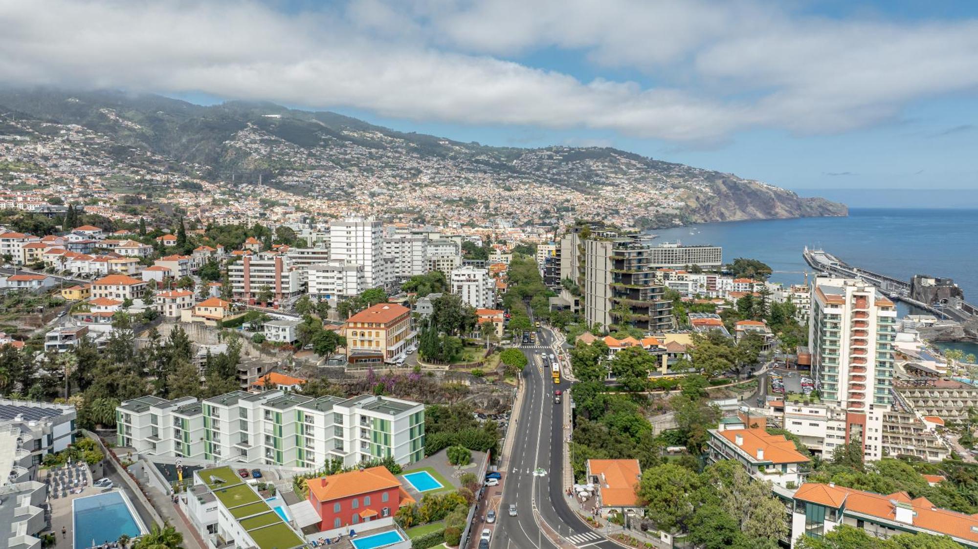 Vista Savoy By Rmz Lejlighed Funchal  Eksteriør billede