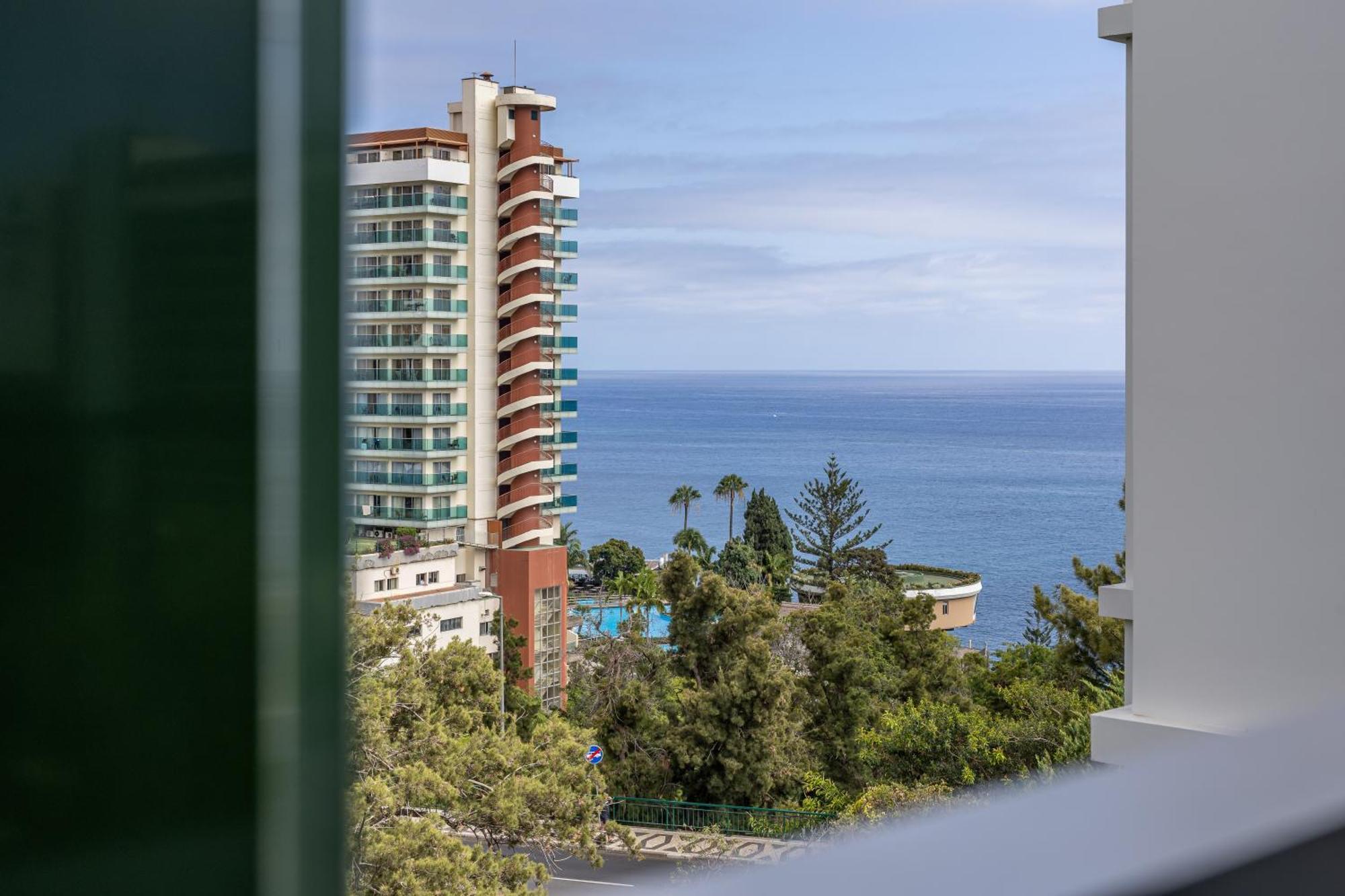 Vista Savoy By Rmz Lejlighed Funchal  Eksteriør billede